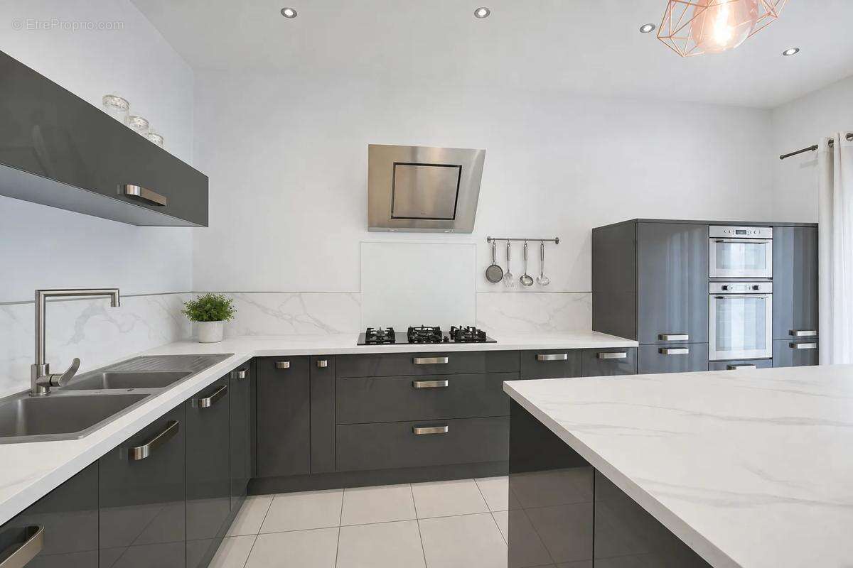 Maison contemporaine avec piscine à Saint-Gilles - photo 11