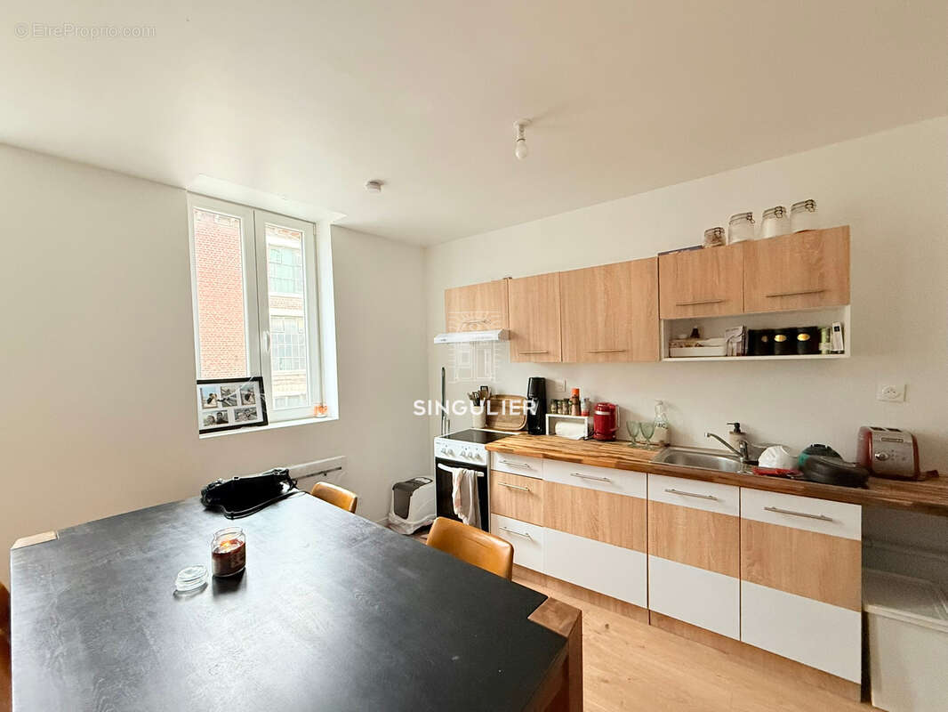 Appartement à COUTICHES