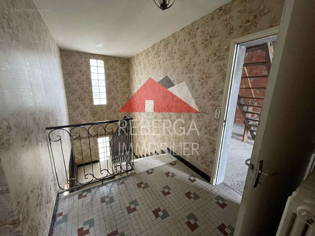 Maison à LABRUGUIERE