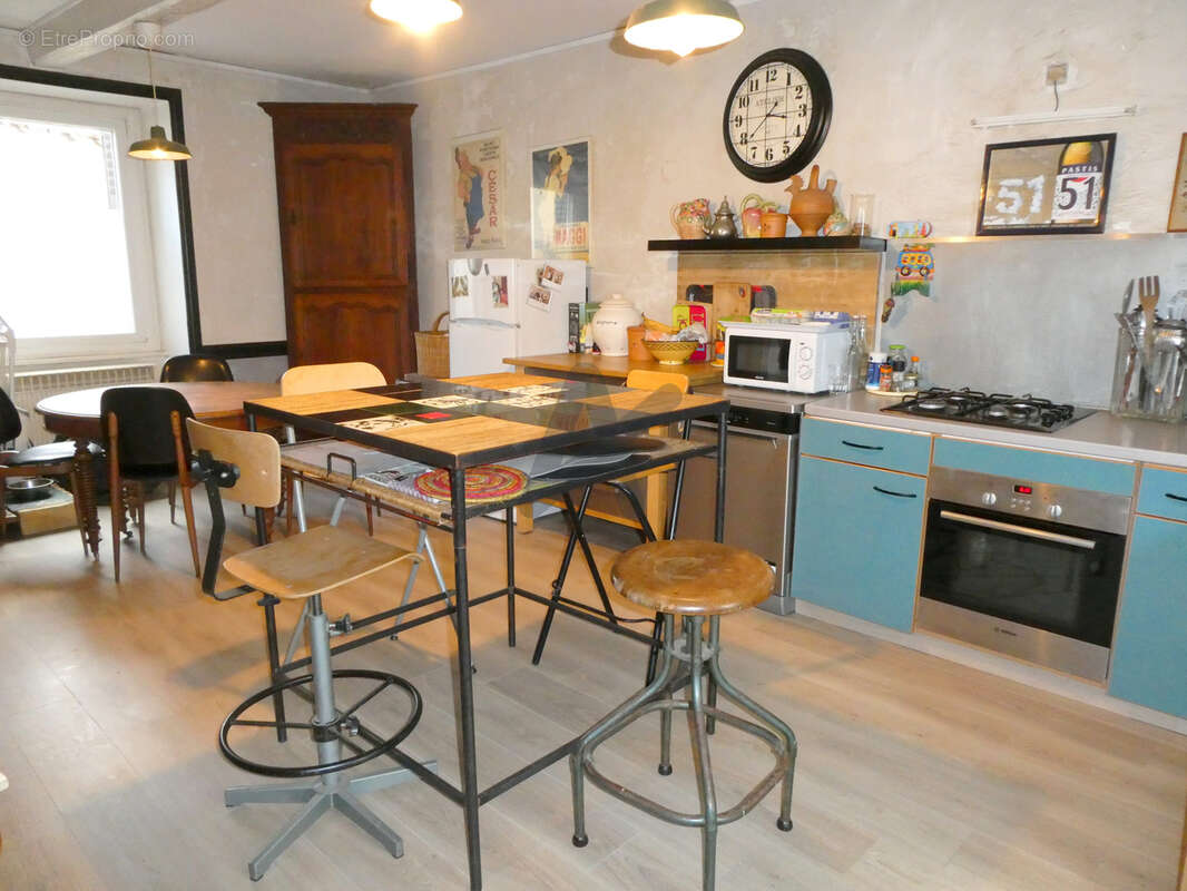Grande maison de village avec grand jardin clos. - photo 7