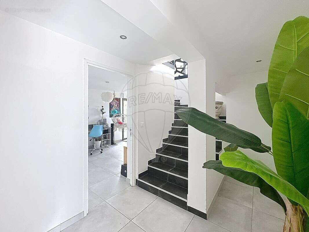 Maison à BOISSET-ET-GAUJAC