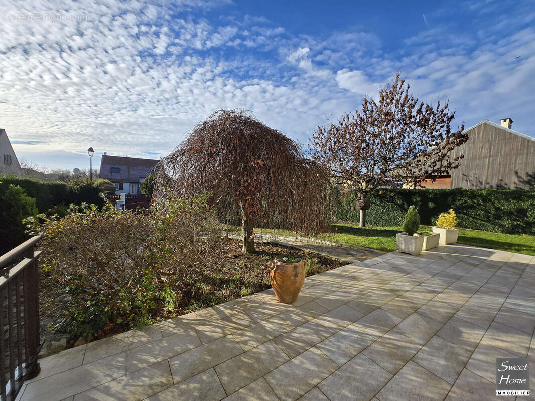 Maison à MAGNY-LES-HAMEAUX