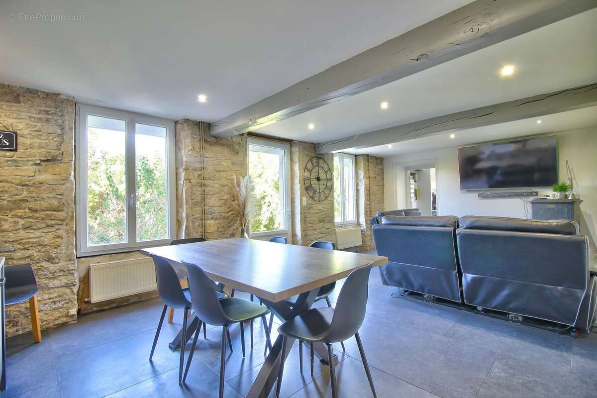 Maison de 145 m², 4 chambres - photo 4