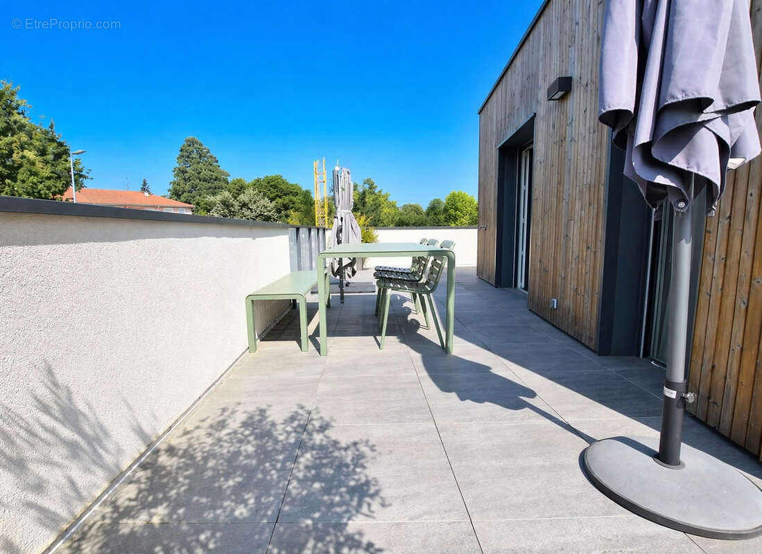 Appartement à CRAPONNE