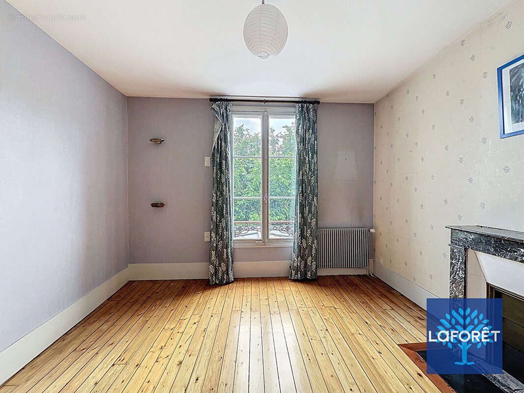 Maison à LA FERTE-ALAIS