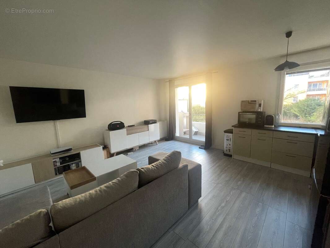 Appartement à ROISSY-EN-BRIE