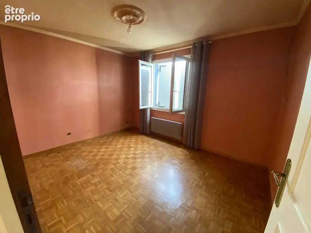 LUNÉVILLE - Maison de plain-pied avec piscine sur terrain de 1 372M² - photo 12
