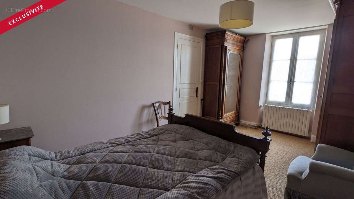 Maison à CHATEAU-GARNIER