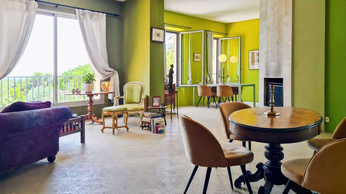 Maison à LES ANGLES