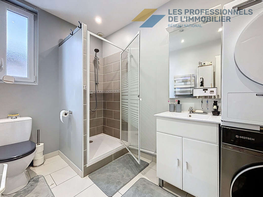 Appartement à CHALLES-LES-EAUX