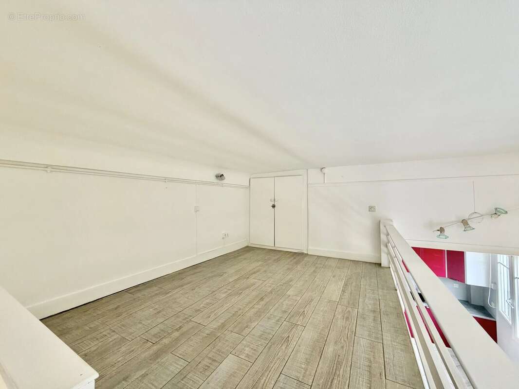 Appartement à VERRIERES-LE-BUISSON