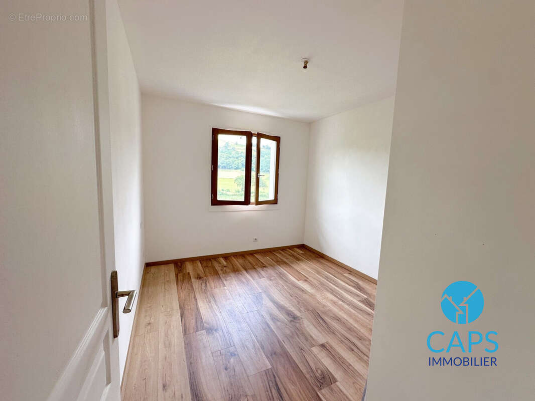 Maison 87 m² à Lacarre  - photo 6