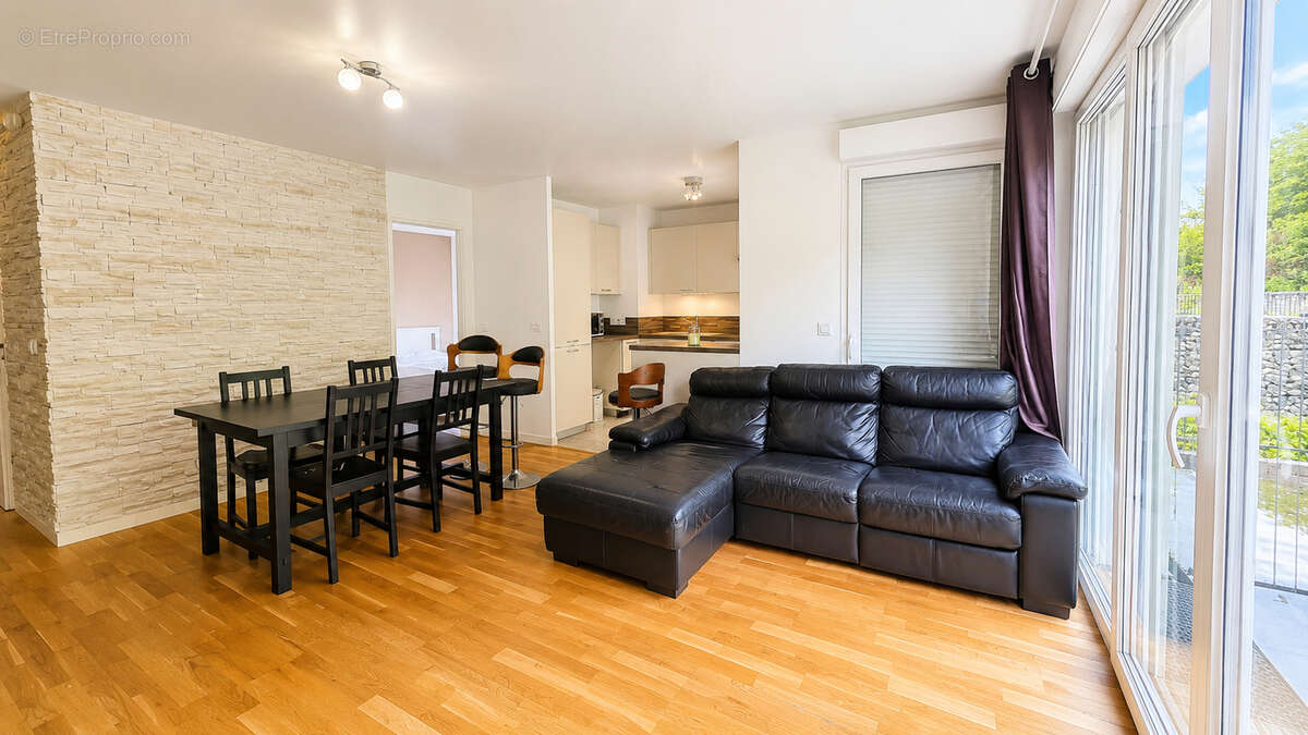 Appartement à VILLEMOMBLE