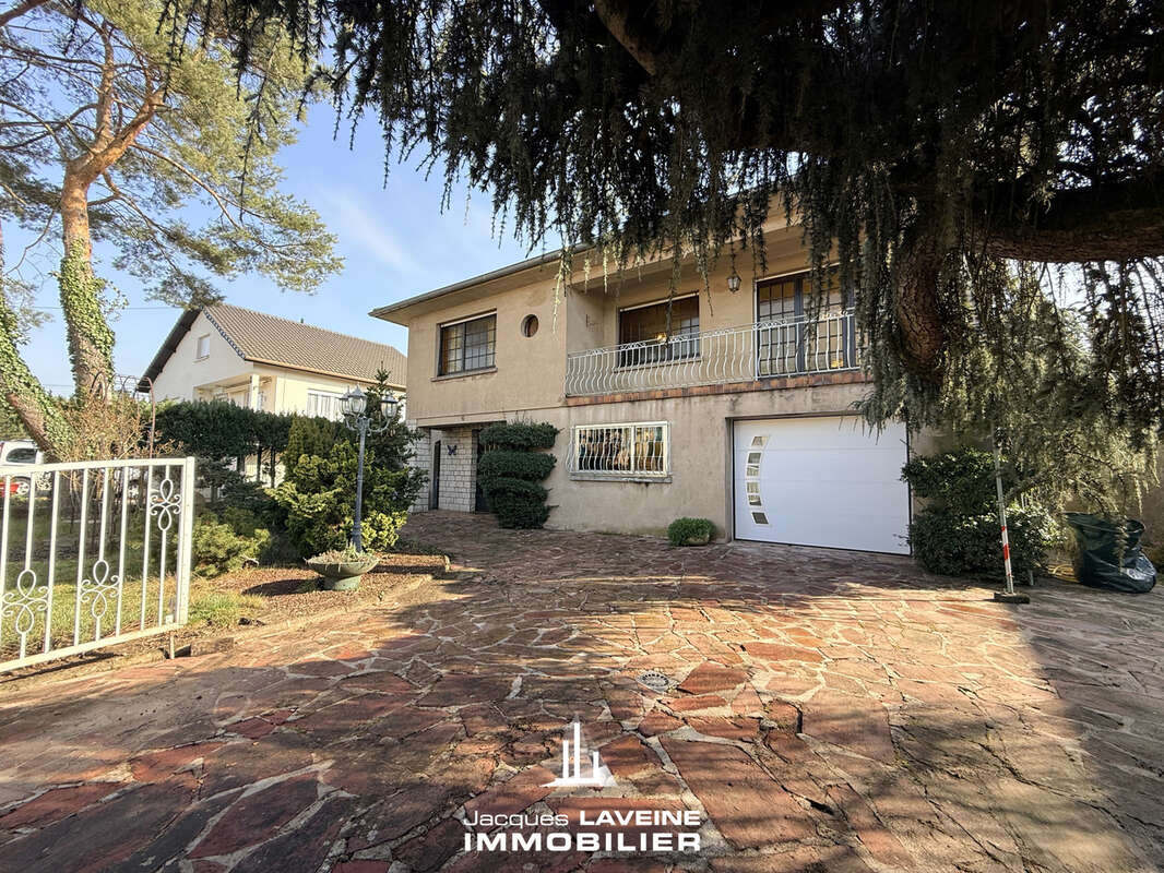 Maison à MAIZIERES-LES-METZ