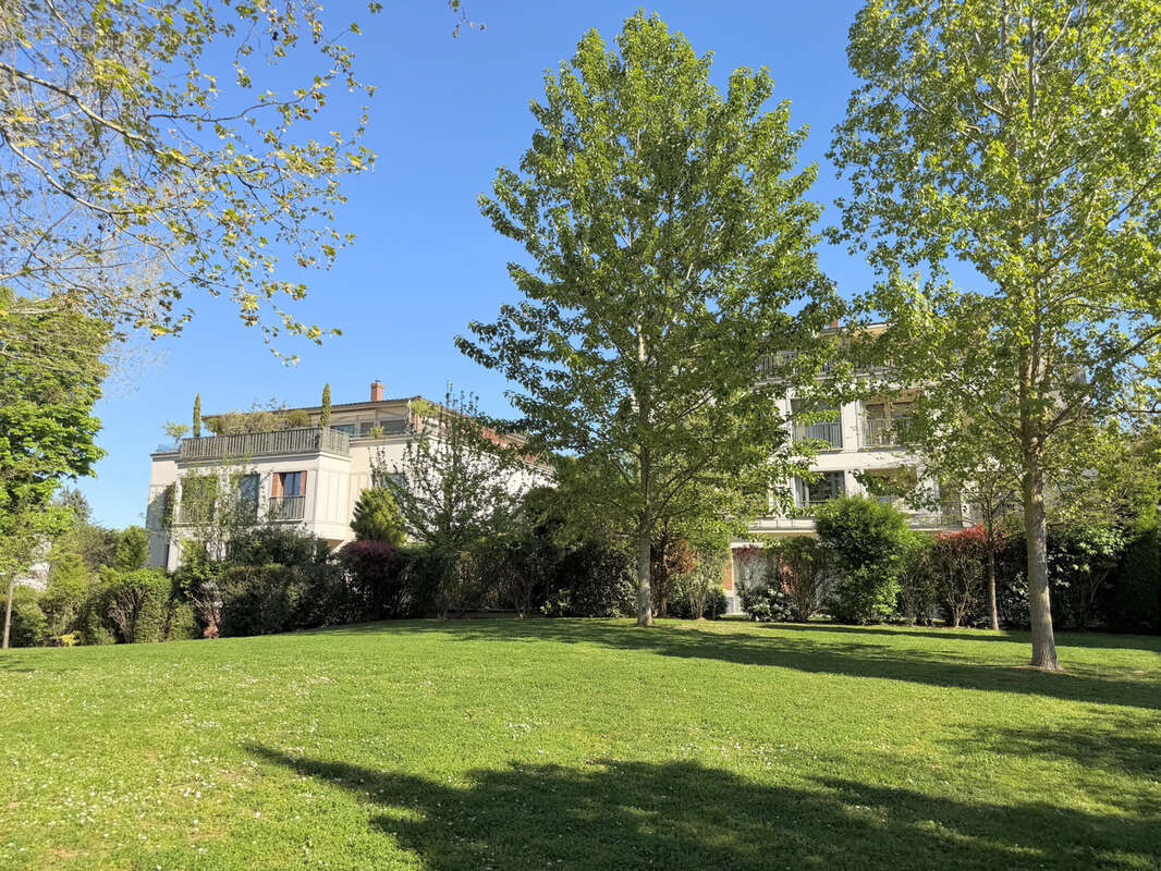 Appartement à GARCHES