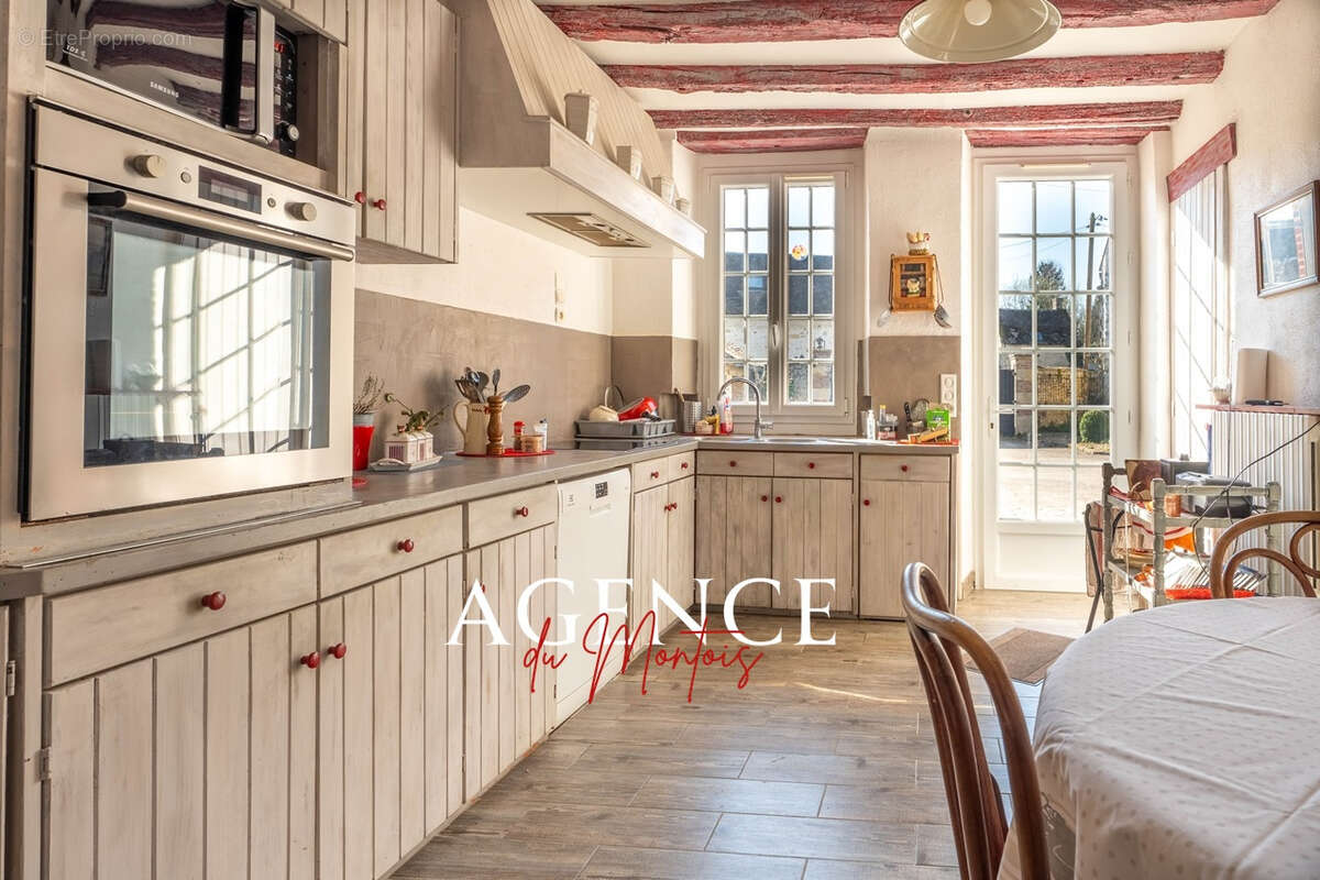 Maison à DONNEMARIE-DONTILLY