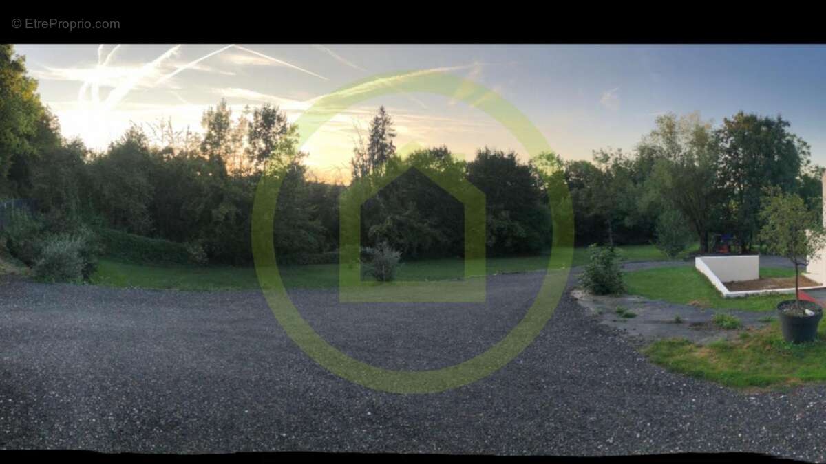 Maison à NANTEUIL-SUR-MARNE