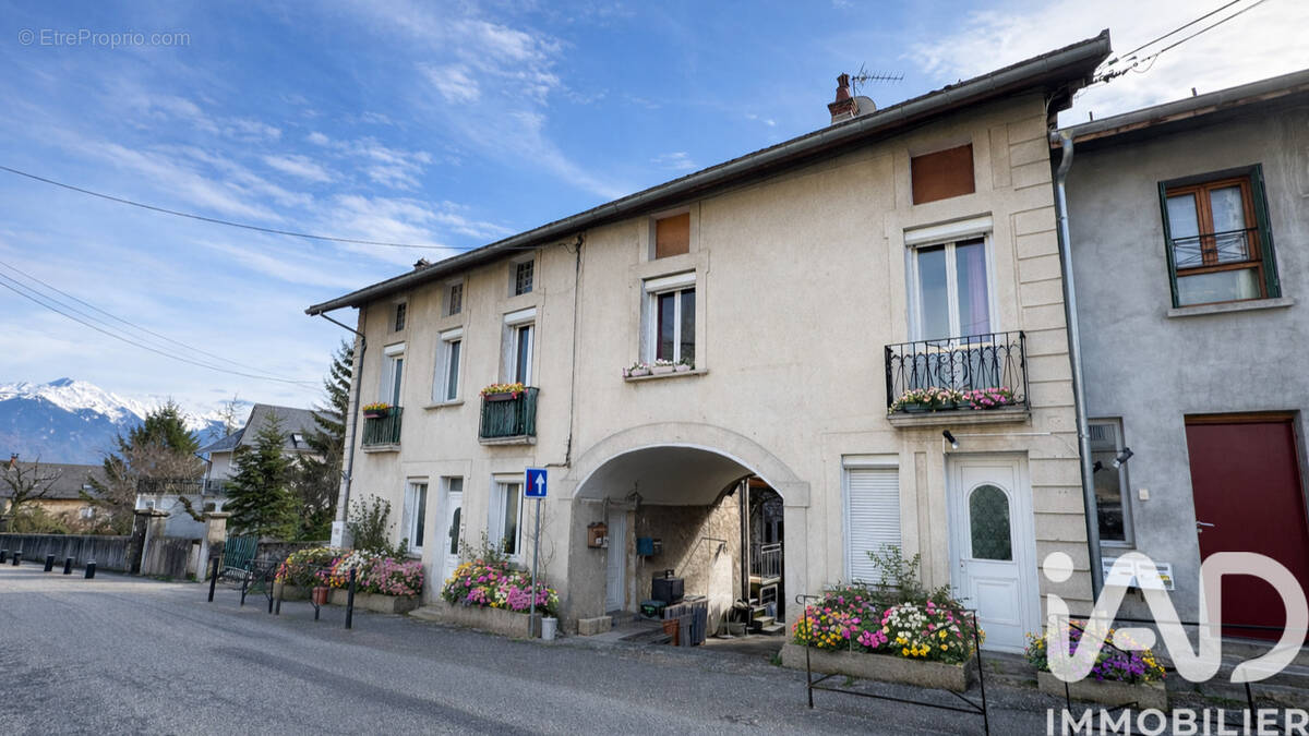 Photo 1 - Maison à SAINT-PIERRE-D'ALBIGNY