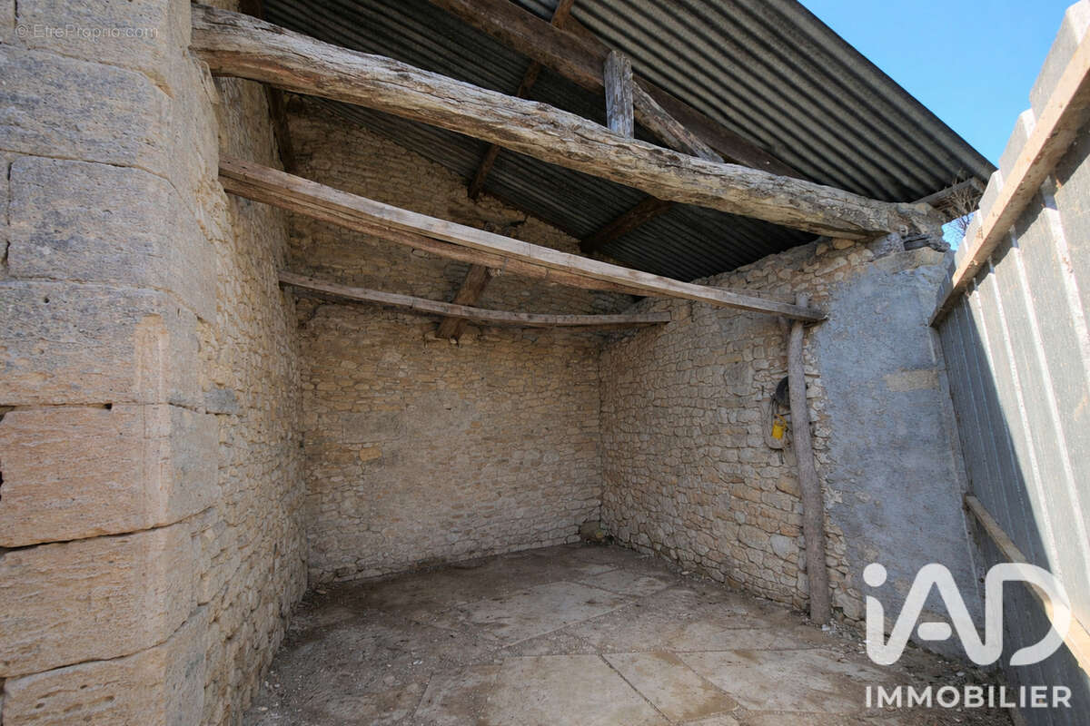 Maison 37 m² à Doue-La-Fontaine  - photo 6