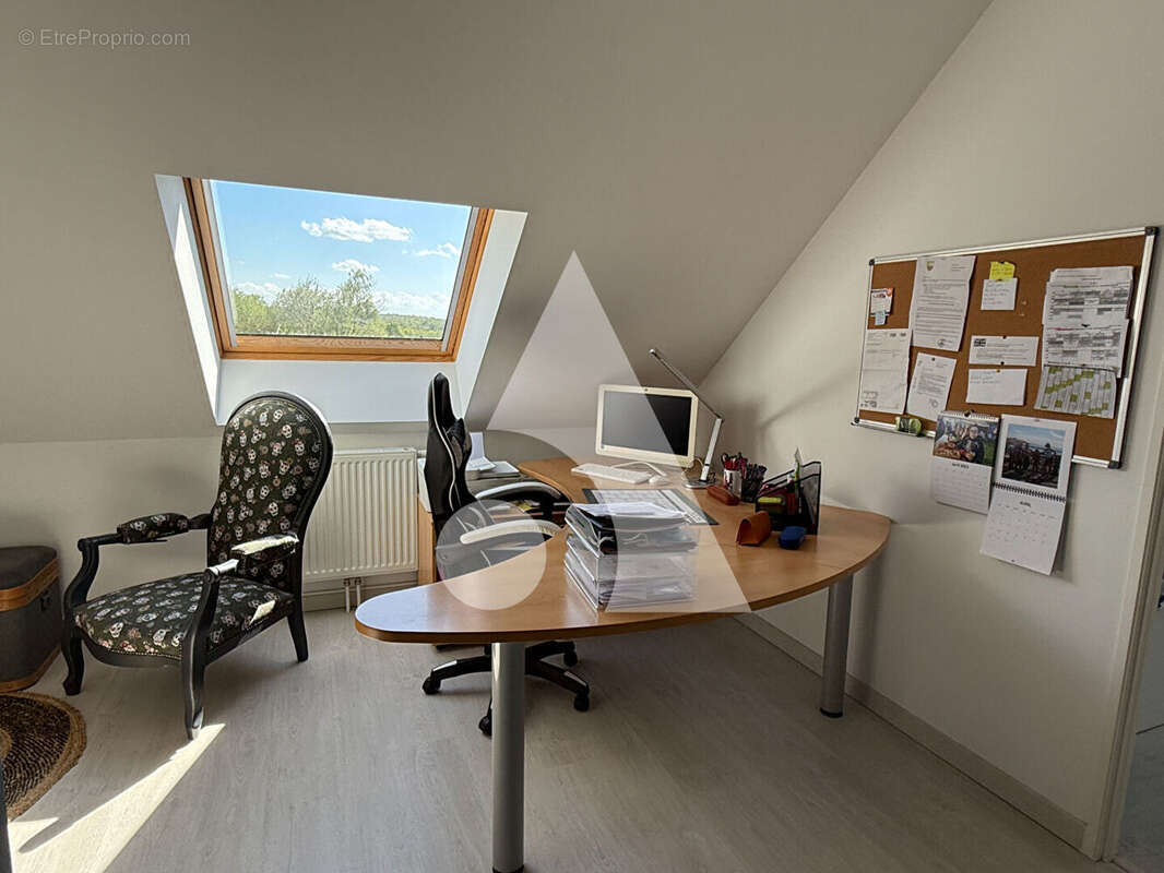 Maison à MONTBOUTON