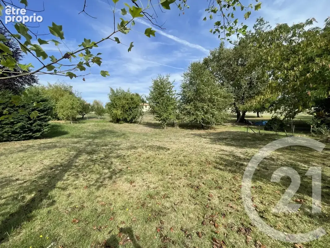 Maison 5 pièces 147 m² à vendre à Saint-Martin-De-Laye (33910) - photo 10