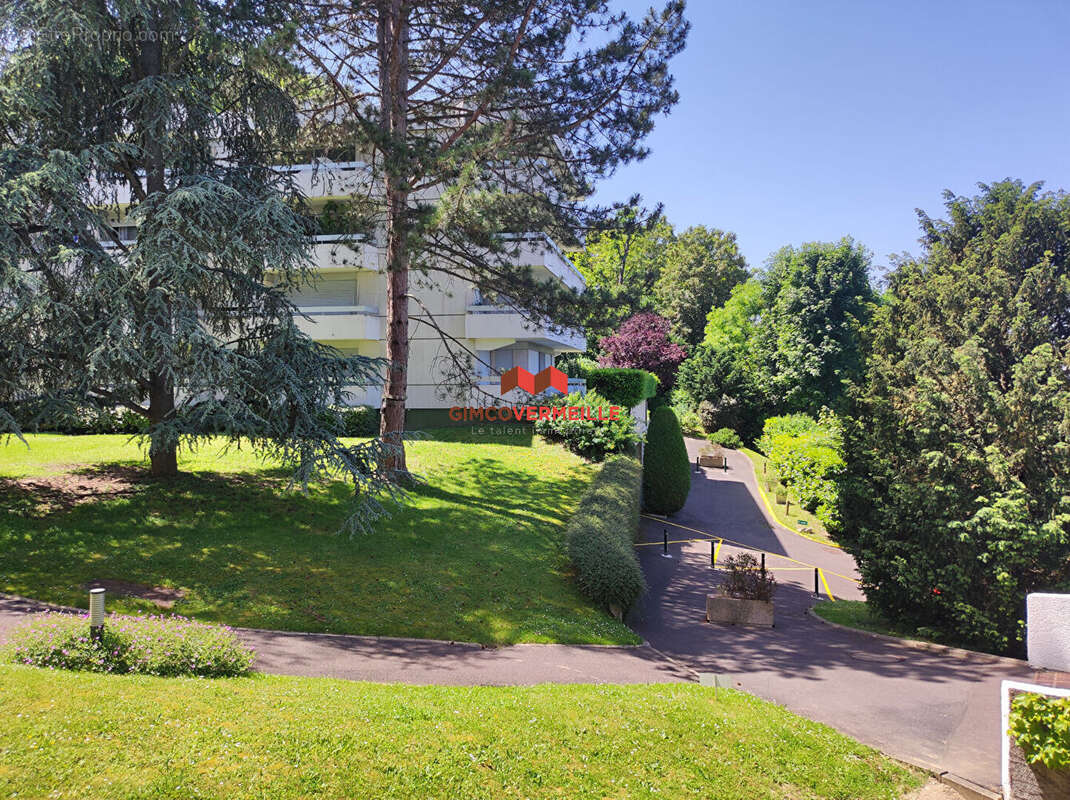 Appartement à BOUGIVAL