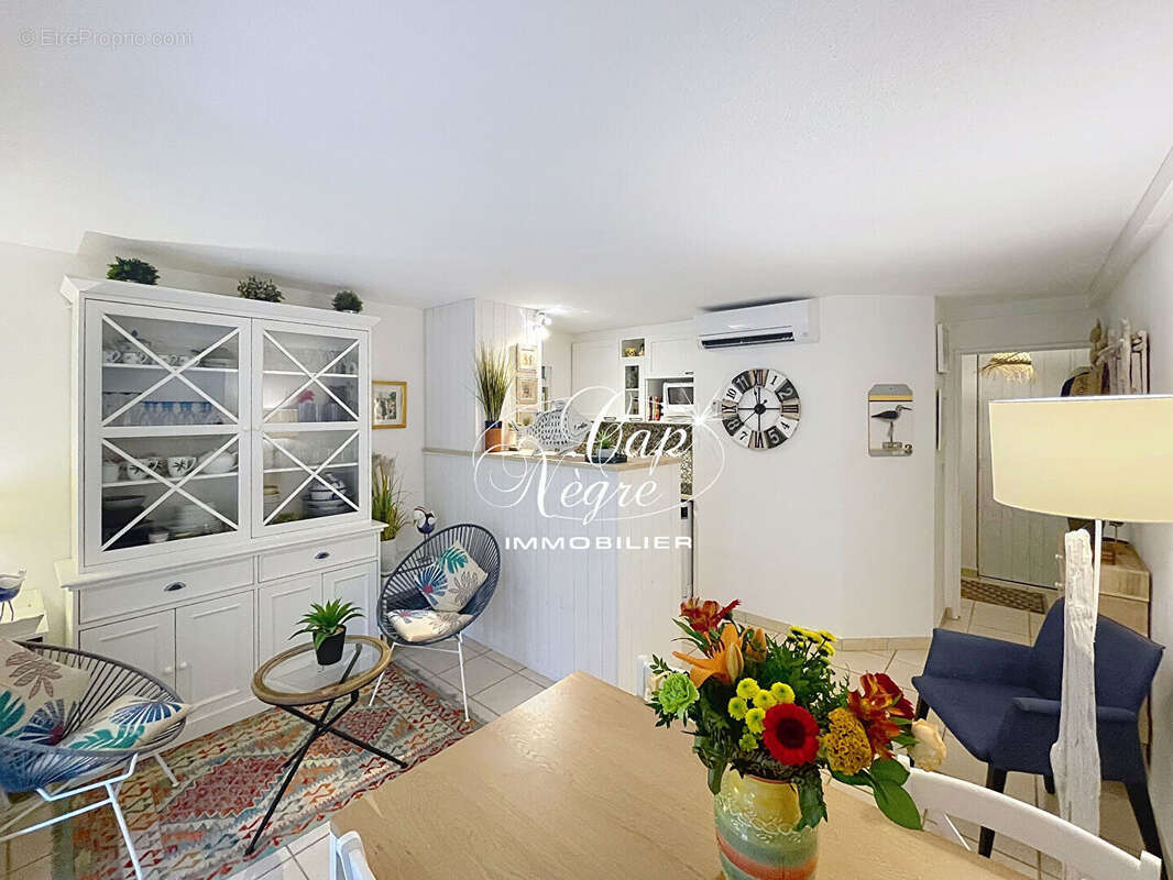 Appartement à LA CROIX-VALMER