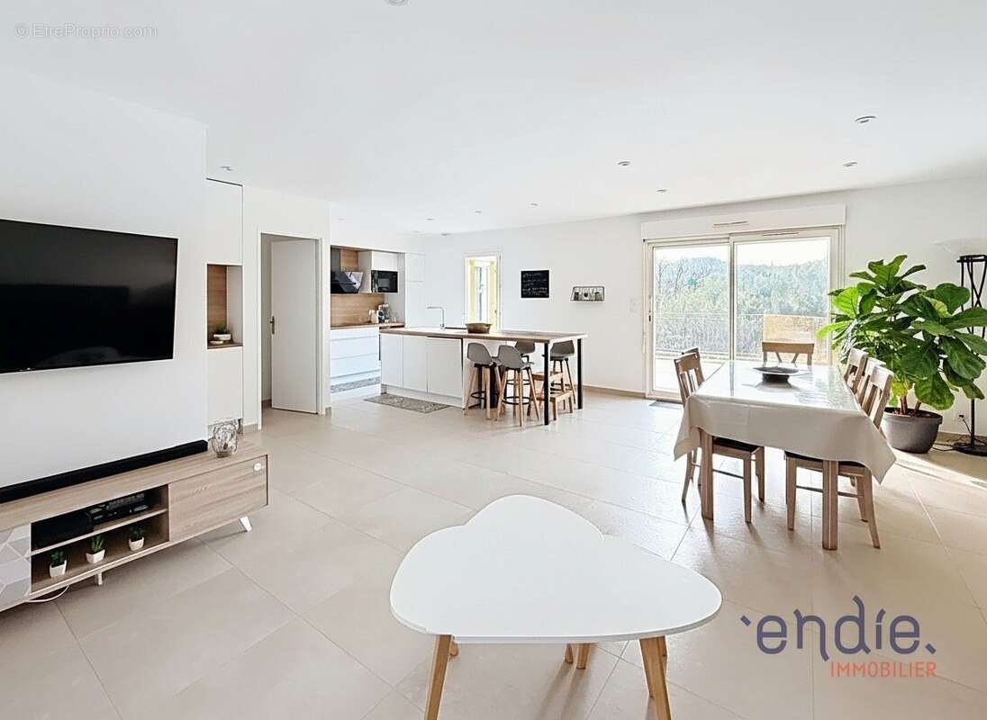 Lorgues villa t6 dependance piscine garage - photo 5
