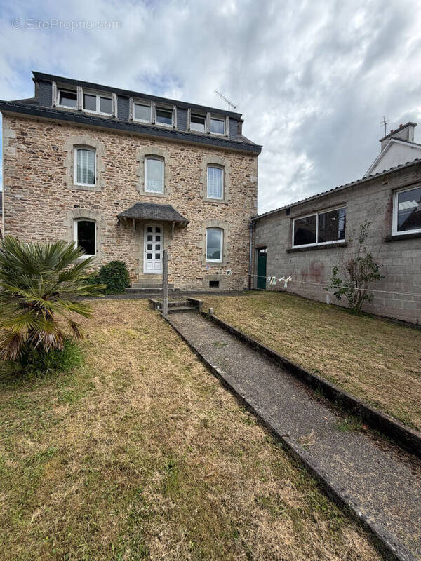 Maison à QUIMPERLE