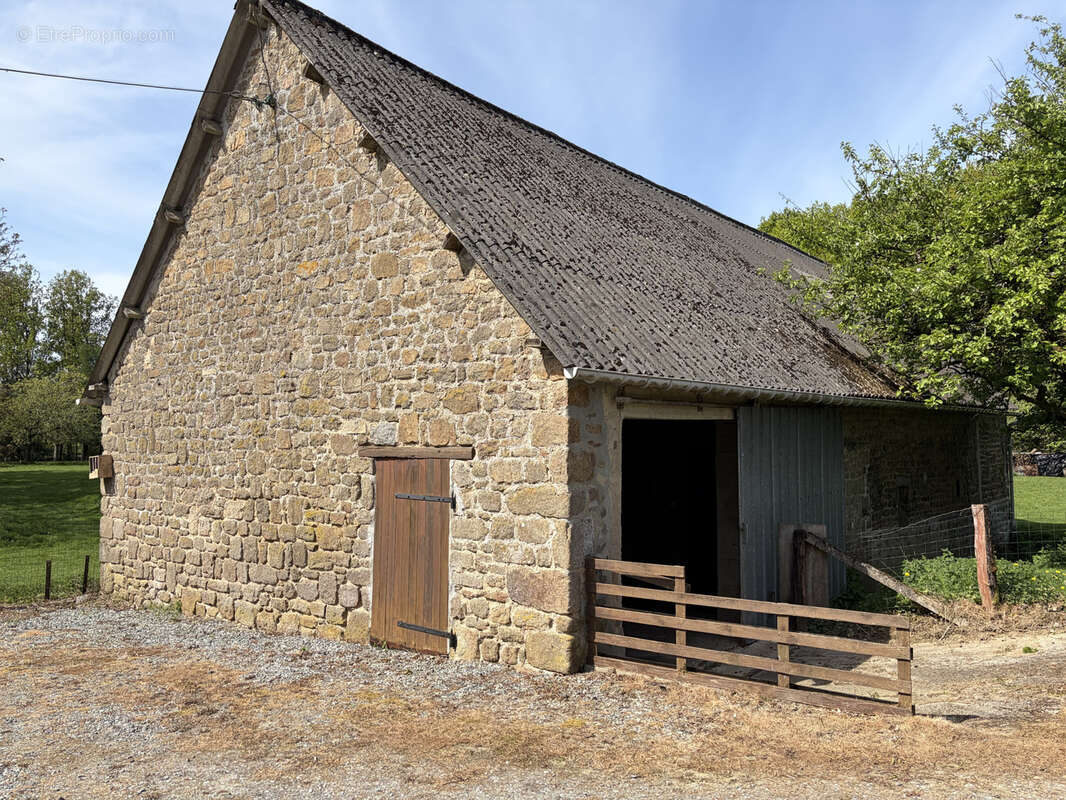Maison à MAGNY-LE-DESERT