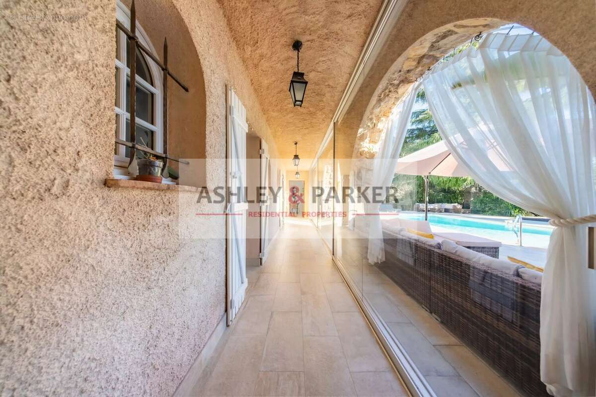 Maison à PEYMEINADE