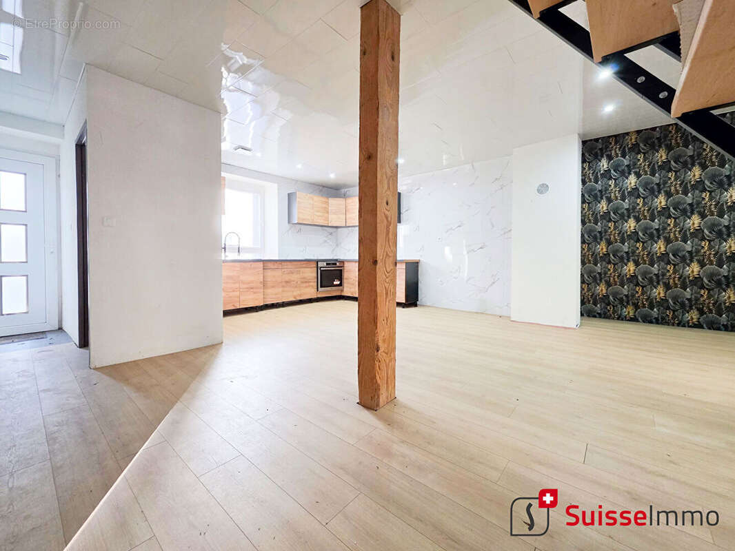 Maison à L'ISLE-SUR-LE-DOUBS