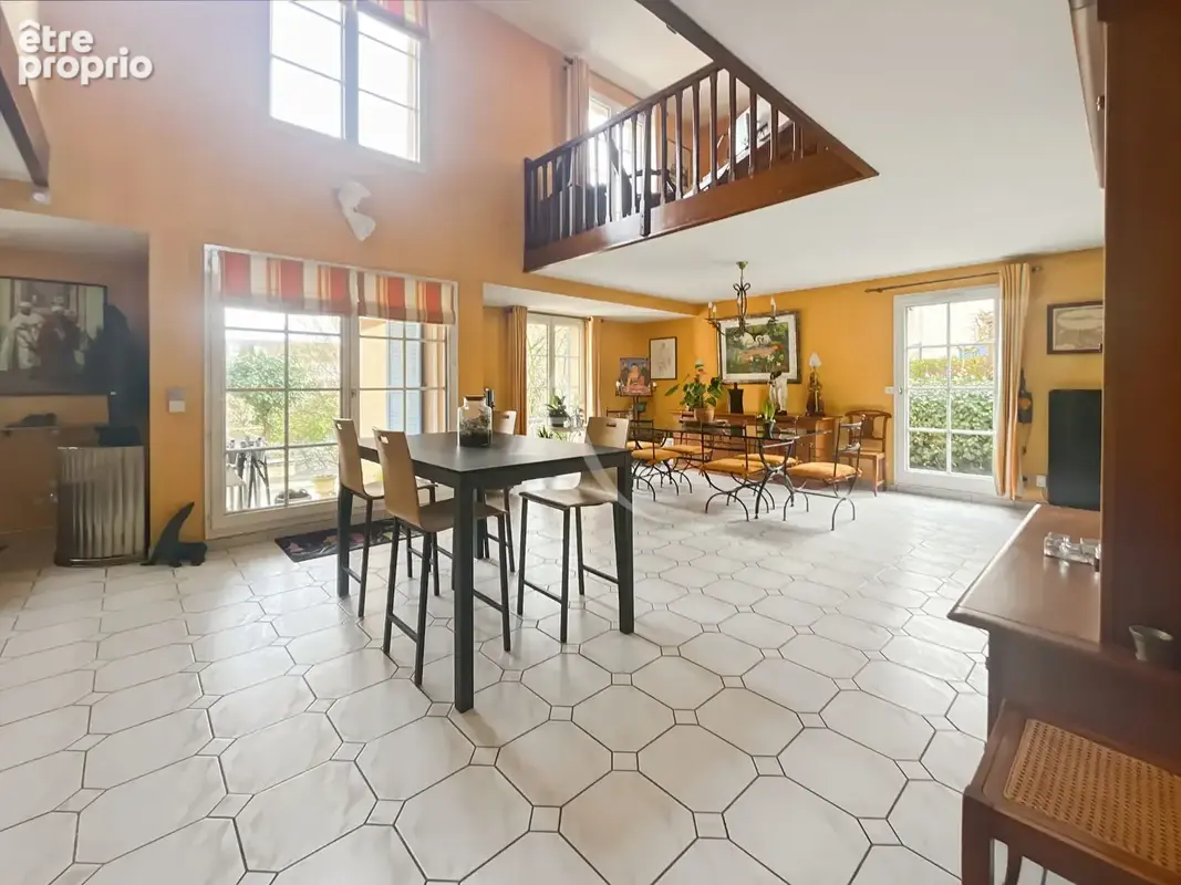 Maison d'exception 214m²  5 ch Ponton privé  Port Cergy - photo 2
