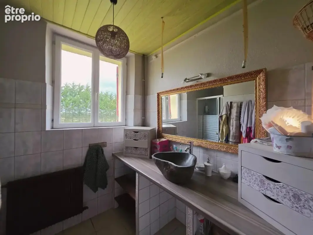 Maison de campagne avec dépendances et terrain proche des commodités - photo 15