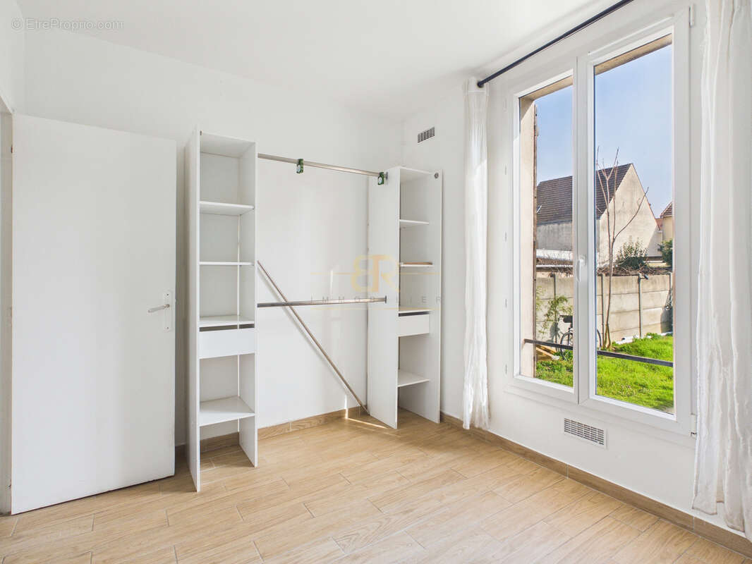 Appartement à COLOMBES