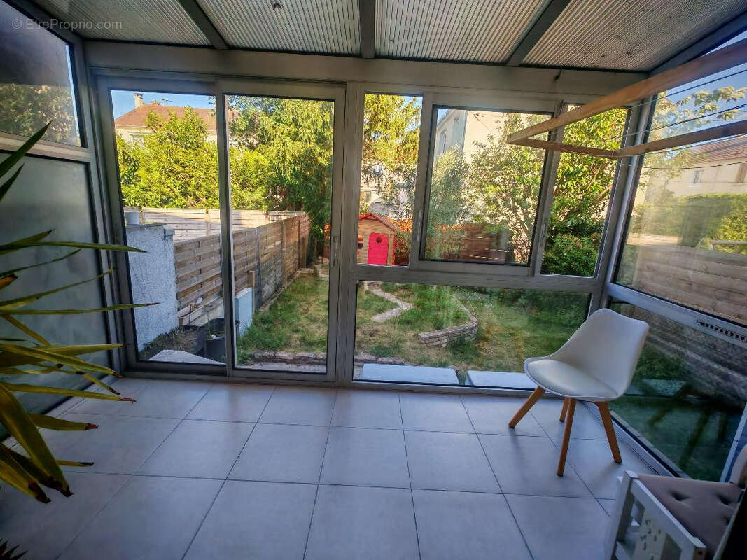 Maison à SARTROUVILLE