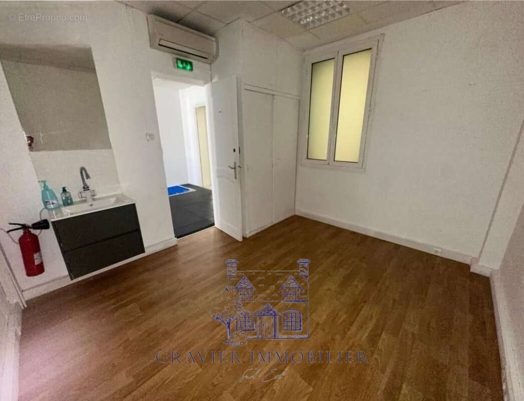 Commerce à LA SEYNE-SUR-MER