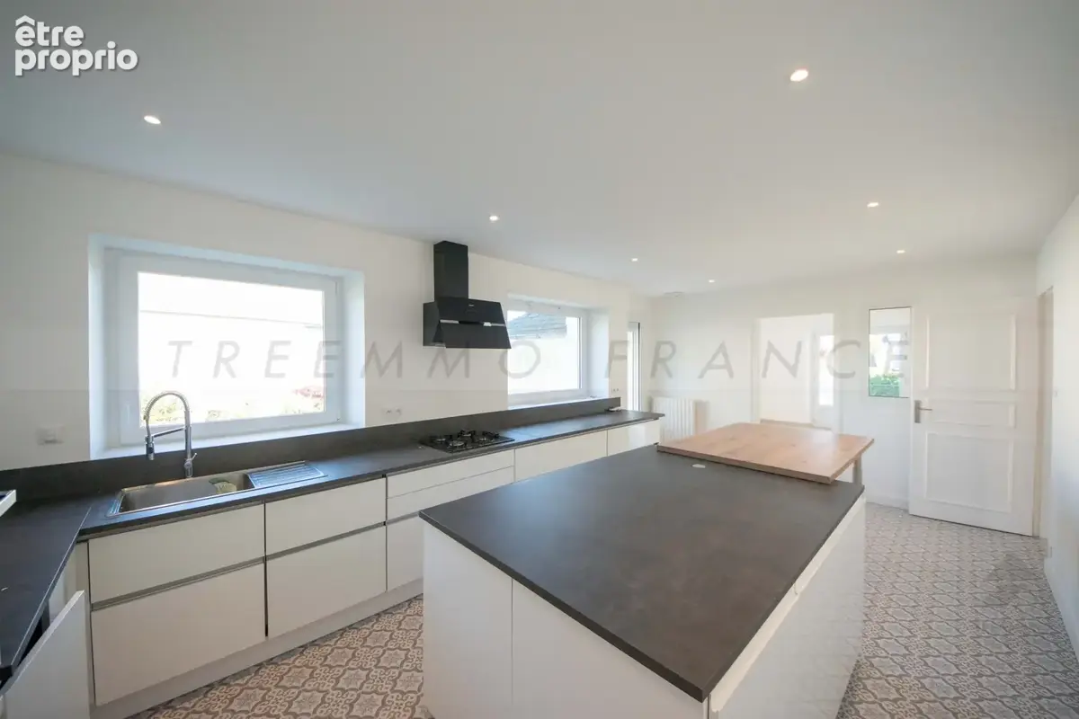 A vendre - landerneau - maison de 220 m2 - 7 chambres - terrain de 1028 m2 - 399900€ - photo 6