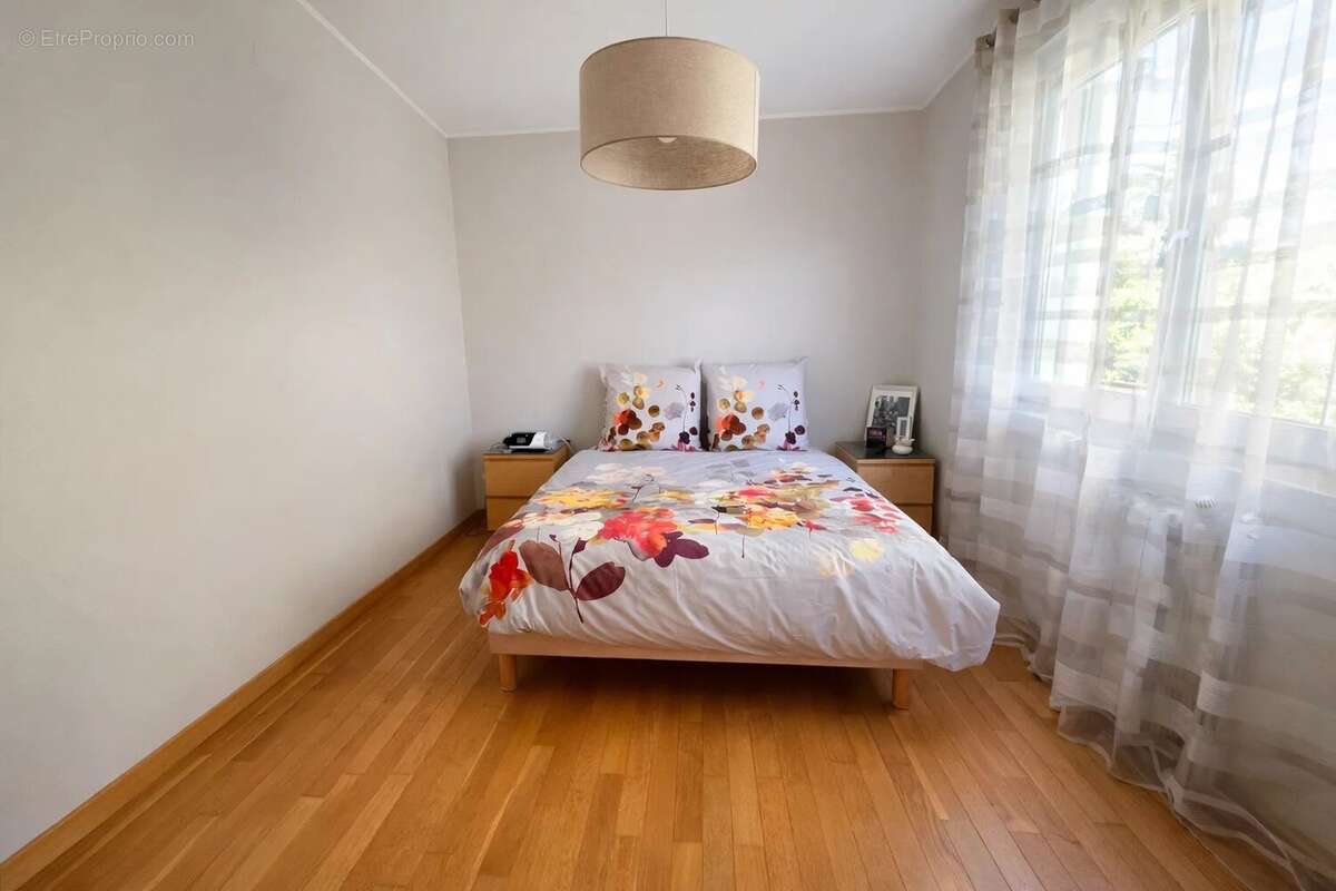 Maison à FONTENAY-TRESIGNY