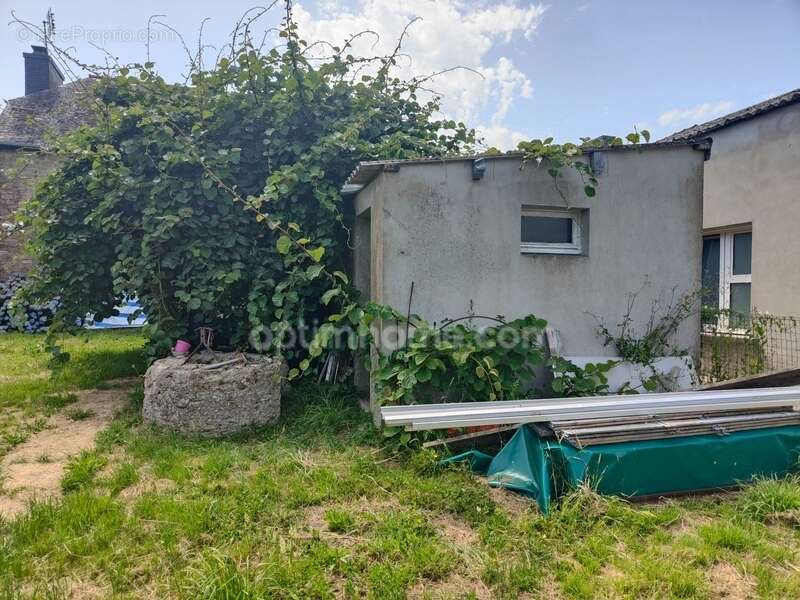 Maison à rénover de 107 m² avec jardin et garage – Proche centre-ville de Rostrenen - photo 30