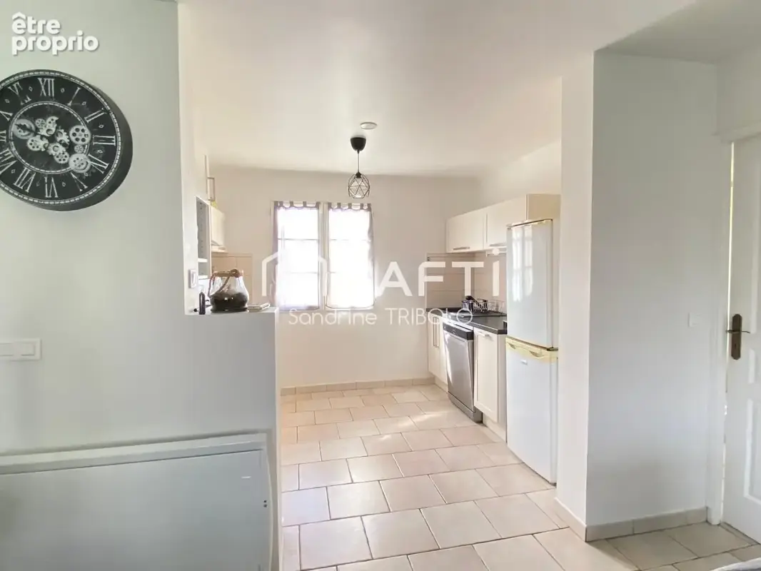 Photo 1 - Appartement à PEYROLLES-EN-PROVENCE