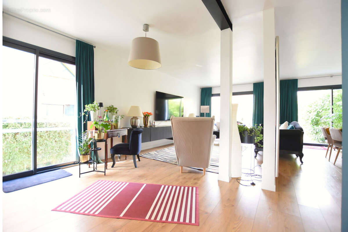 Maison à LES ESSARTS-LE-ROI