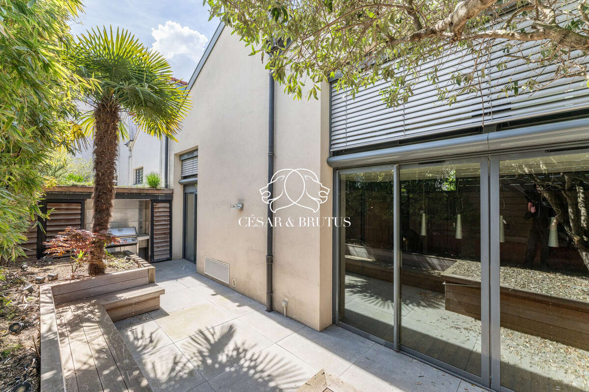 Appartement à LYON-8E