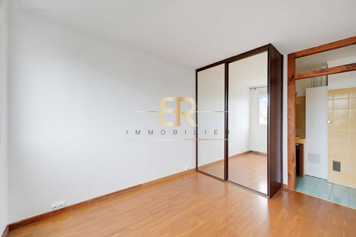 Appartement à LE PERREUX-SUR-MARNE