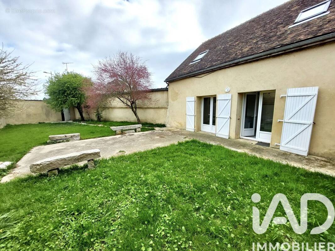 Photo 1 - Maison à DOUCELLES
