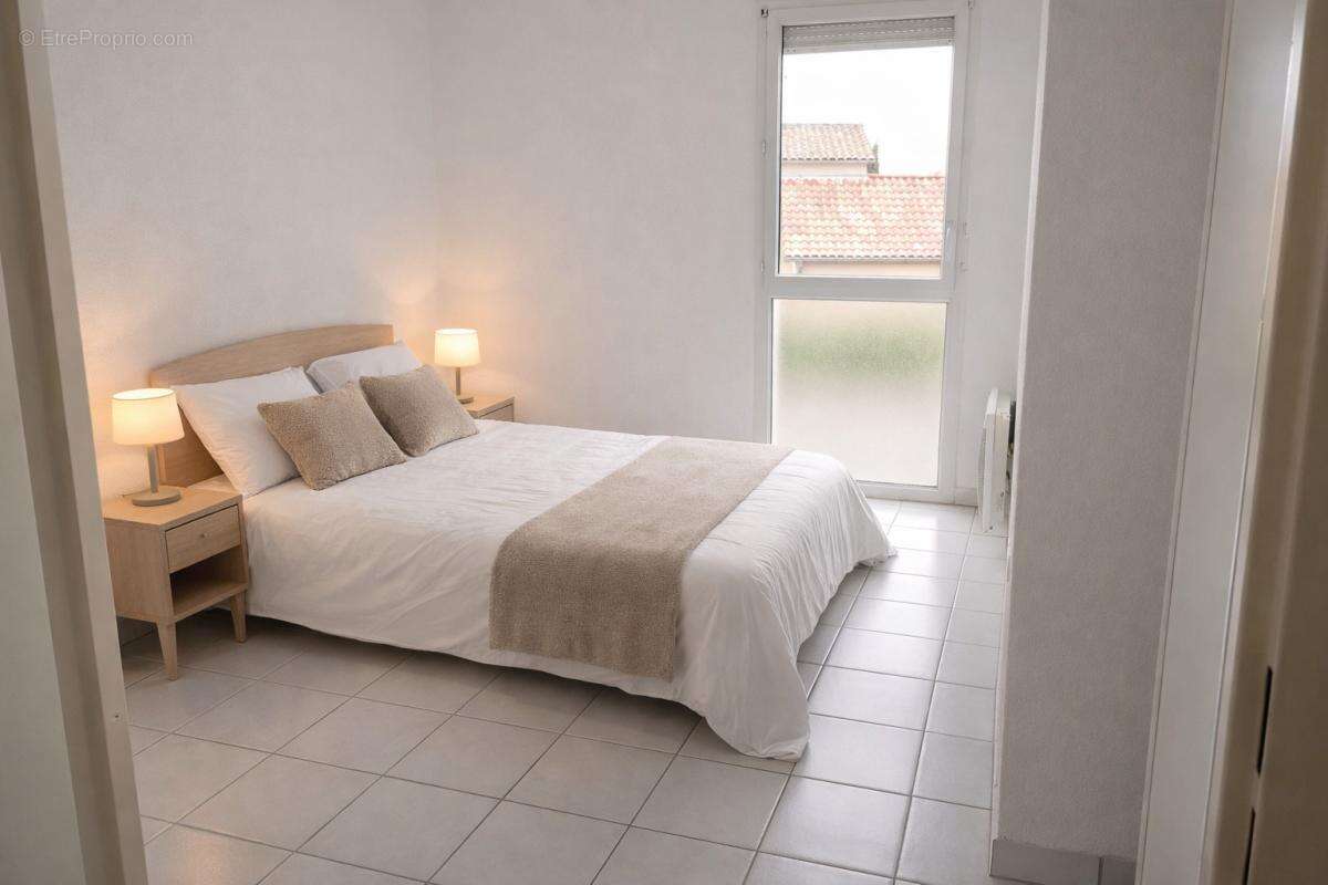 ROQUETTES : Pour investisseur: appartement loué Type 2 avec parking - photo 5