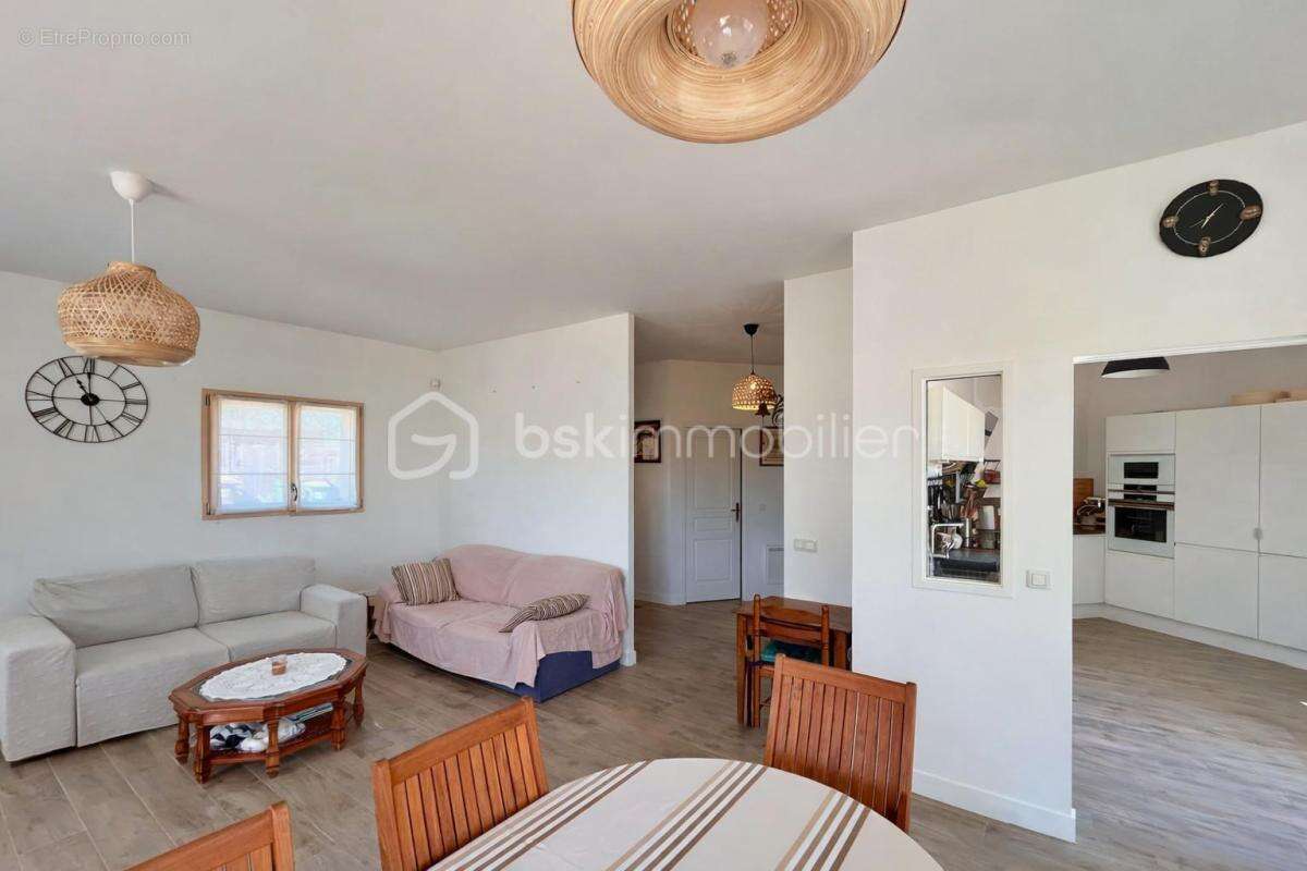 Maison à BOISSETS