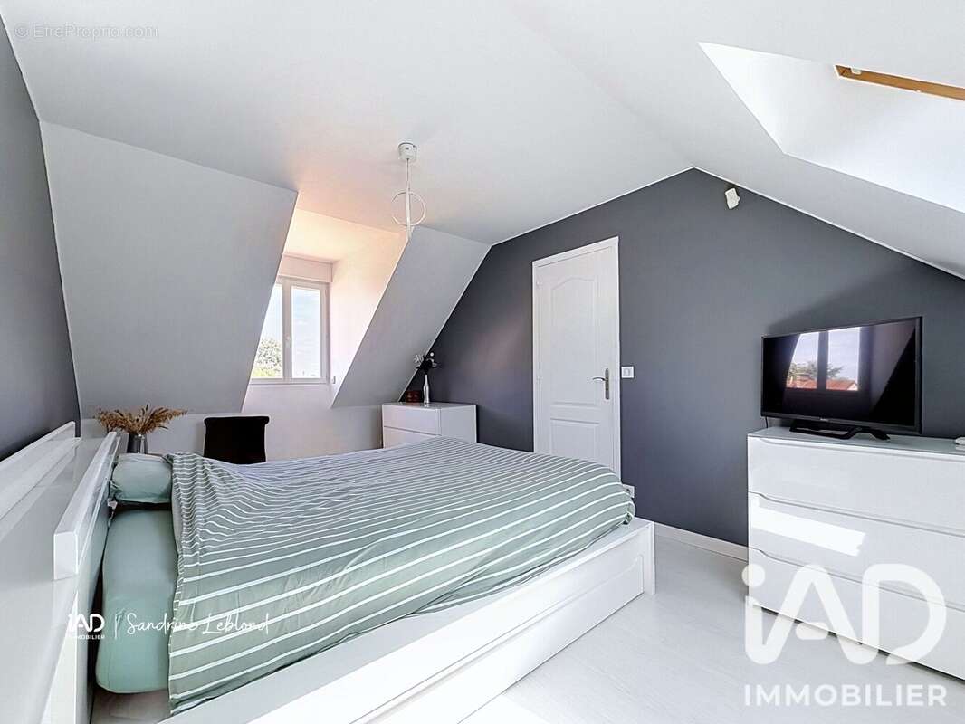 Maison 118 m² à Garnay  - photo 9