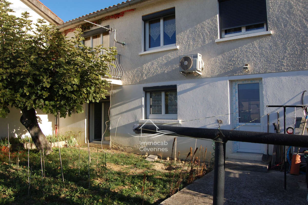 Maison 107 m² à Ales  - photo 2