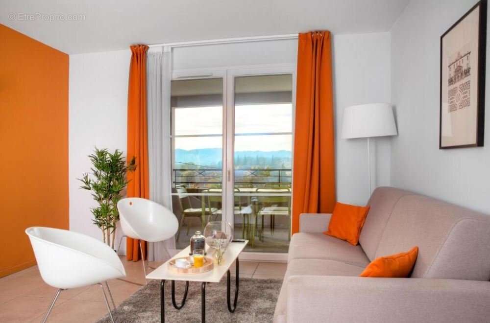 Appartement à MOUGINS